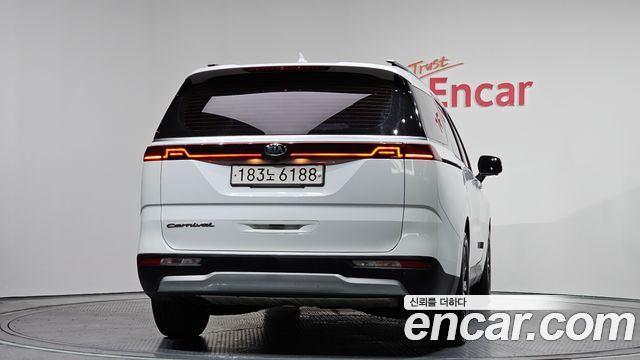 Kia Карнавал 4-го поколения 2021