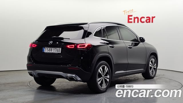 Mercedes-Benz GLA-Класс H247 2021