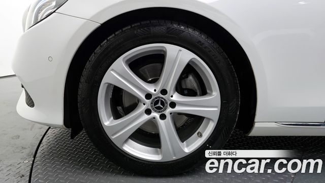 Mercedes-Benz Е-Класс W213 2018