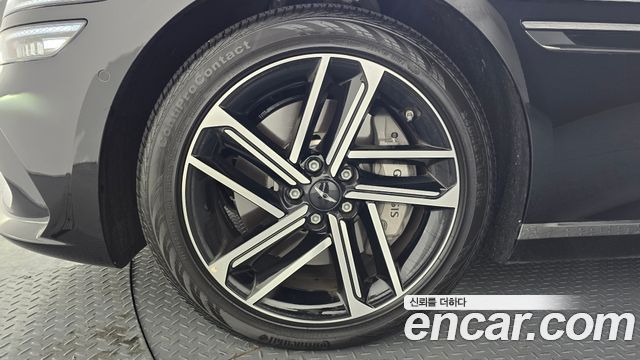 Genesis G80 (РГ3) 2025