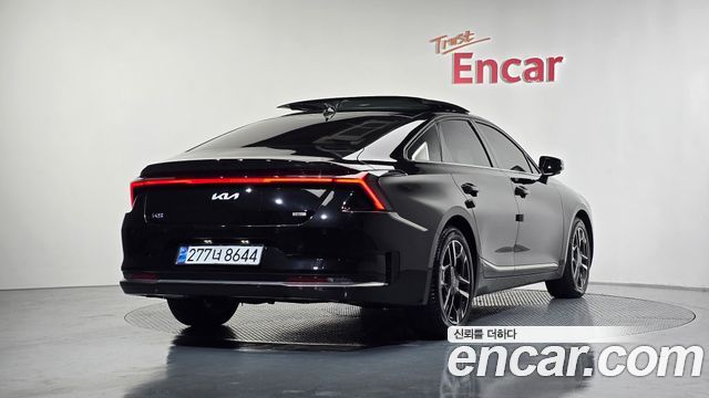 Kia Новый гибрид K8 2025