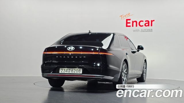 Hyundai Грандеур Гибрид (GN7) 2023