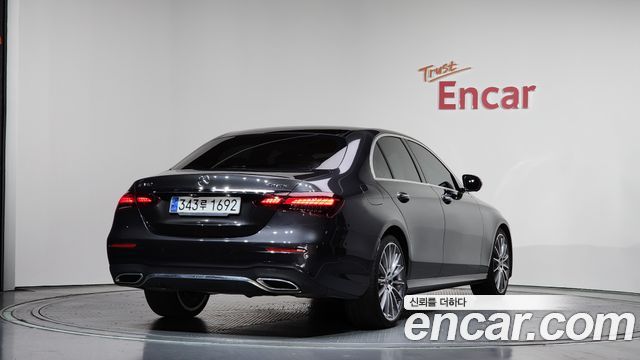 Mercedes-Benz Е-Класс W213 2022