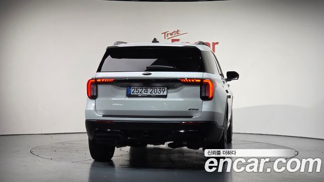 Ford Эксплорер 6-го поколения 2025