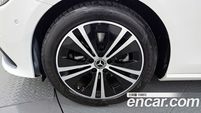 Mercedes-Benz Е-Класс W213 2021