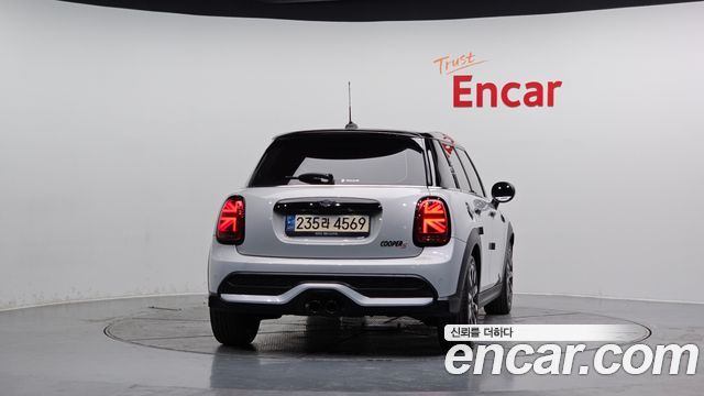 MINI Купер С 2022