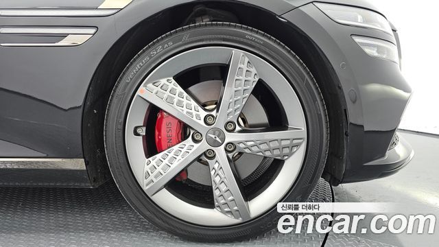 Genesis G80 (РГ3) 2022