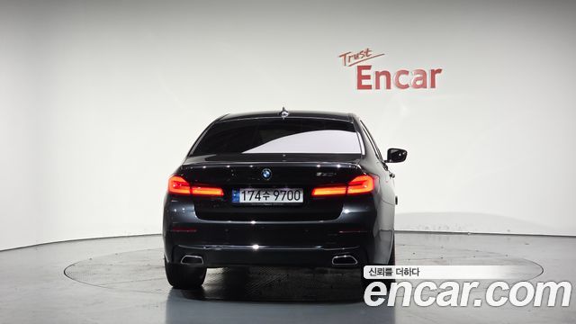 BMW 5 серия (G30) 2023