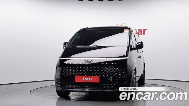 Hyundai Стария 2022