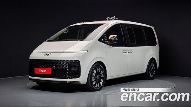 Hyundai Стария 2025