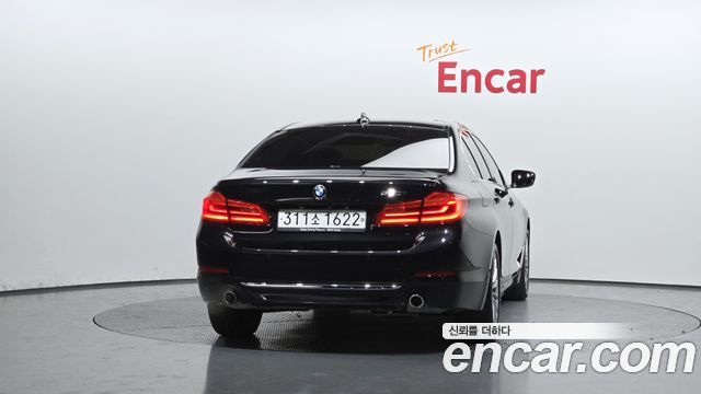 BMW 5 серия (G30) 2020