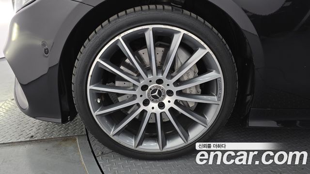 Mercedes-Benz Е-Класс W213 2020