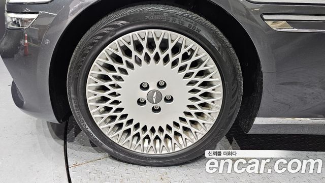 Genesis G80 (РГ3) 2021