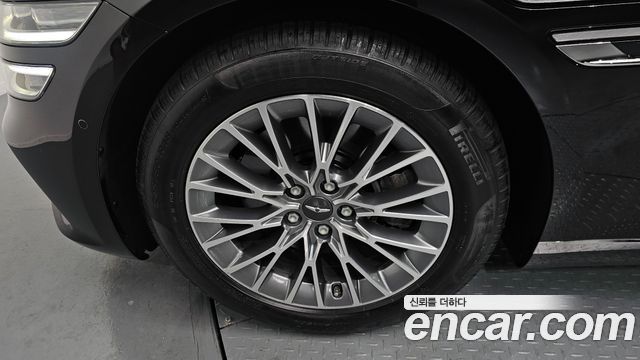 Genesis G80 (РГ3) 2024