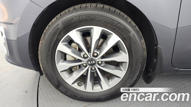 Kia Совершенно новый карнавал 2016