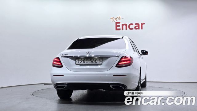 Mercedes-Benz Е-Класс W213 2020