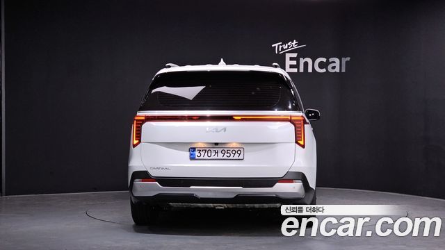 Kia Новый Карнавал 4-го поколения 2024