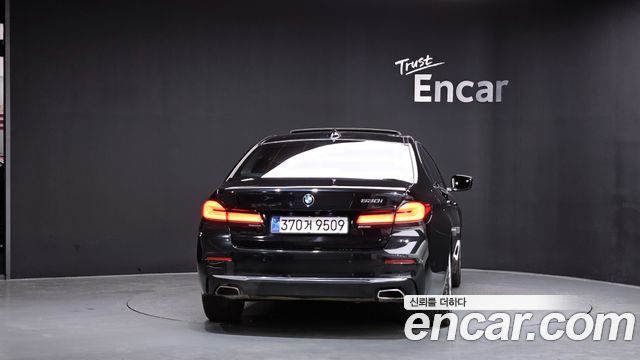 BMW 5 серия (G30) 2021