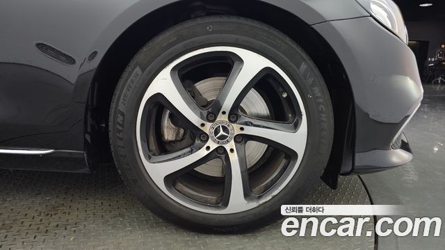 Mercedes-Benz Е-Класс W213 2020