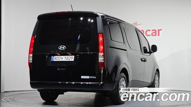 Hyundai Стария 2025