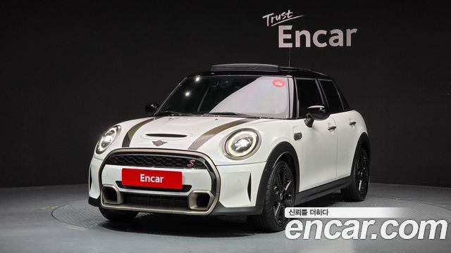 MINI Купер С 2023