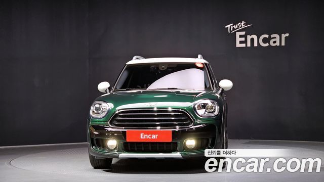 MINI Купер Д. Кантримэн 2018