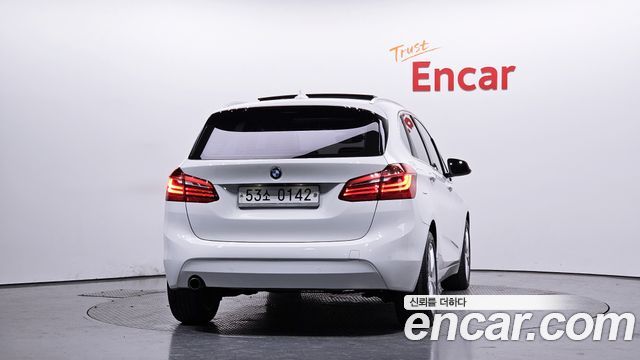 BMW Активный туристер 2 серии (F45) 2016