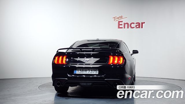 Ford мустанг 2019